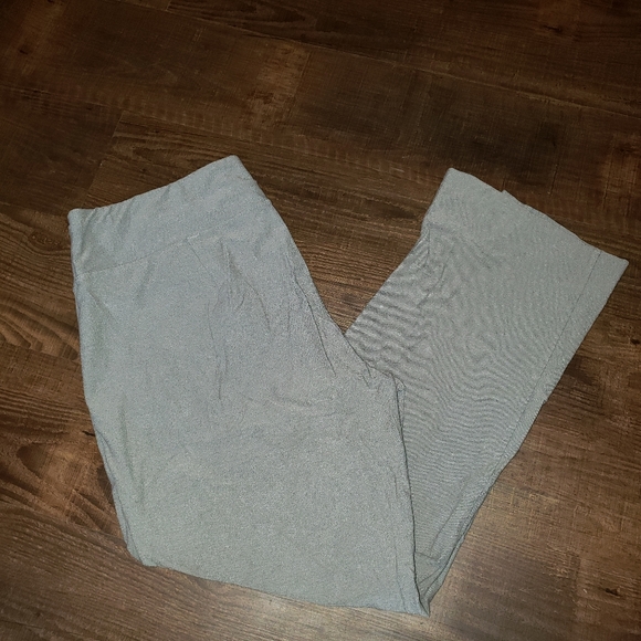 Eileen Fisher Gray cropped Pants - Picture 2 of 4